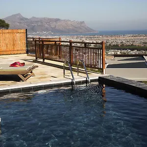 https://43-on-sandstone.hotels-capetown.com